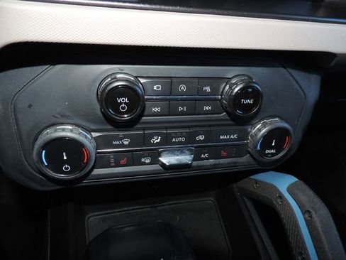 Used 2022 Ford Bronco Wildtrak image 25