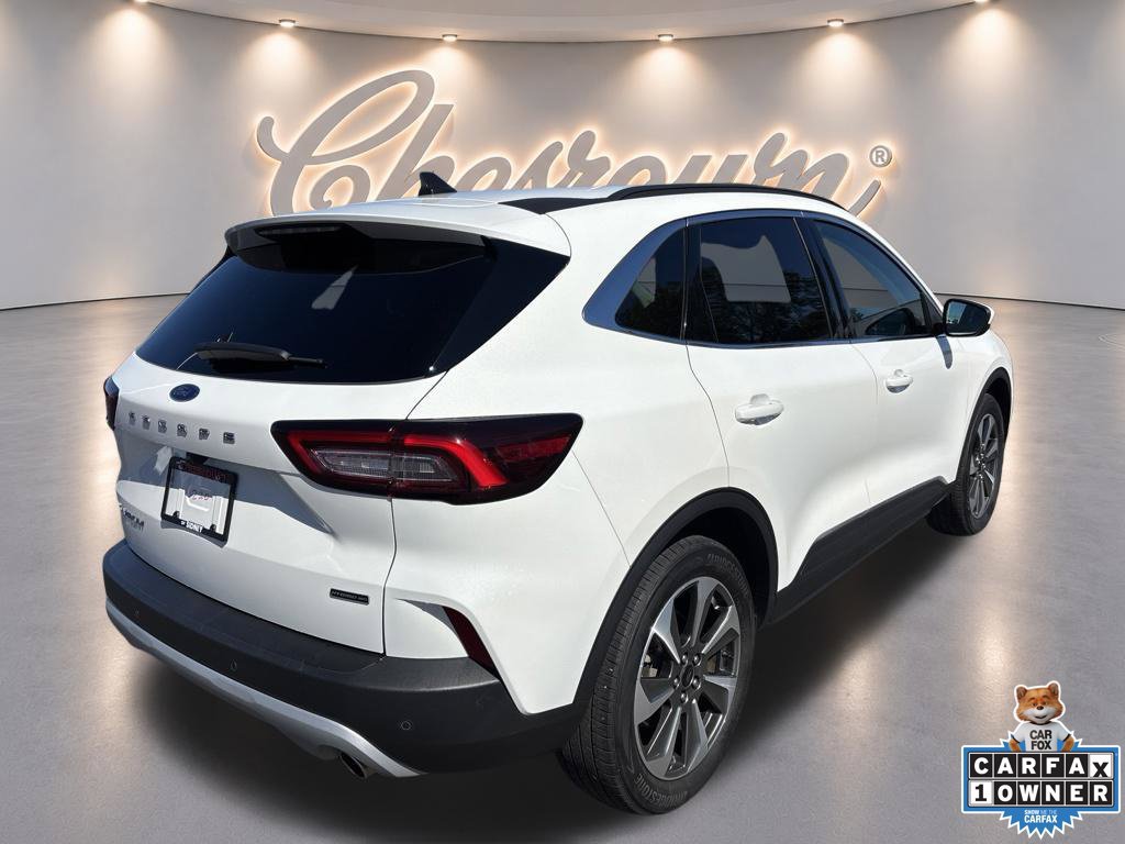 Used 2025 Ford Escape Platinum AWD/4WD image 5