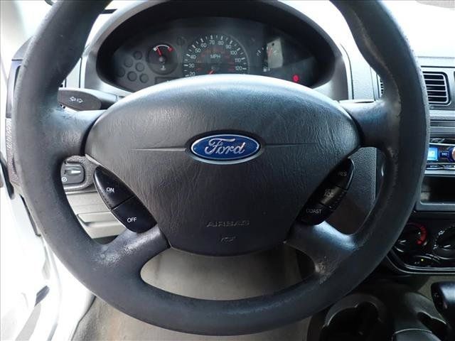 Used 2007 Ford Focus S FWD image 11