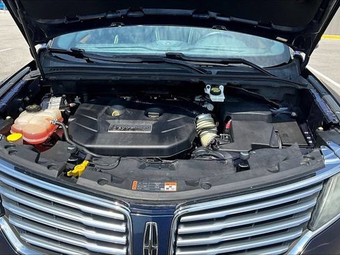 Used 2016 Lincoln MKC Select w/ Select Plus Package FWD image 9