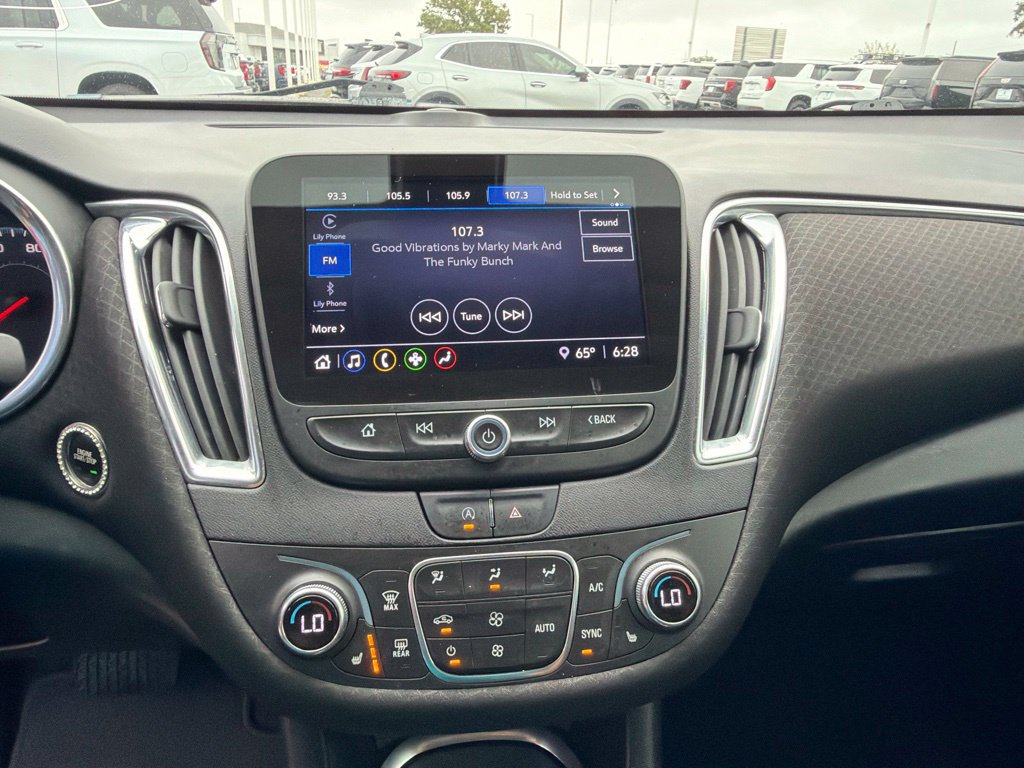 Used 2021 Chevrolet Malibu LT FWD image 23