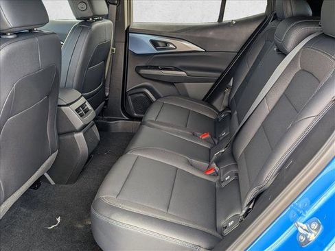 New 2026 Chevrolet Equinox EV LT image 16