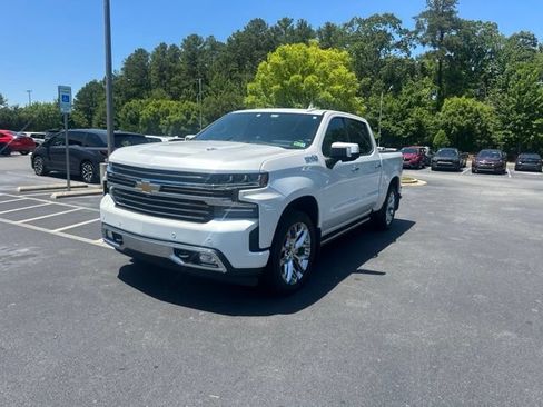 Used 2020 Chevrolet Silverado 1500 High Country w/ Technology Package AWD/4WD image 7