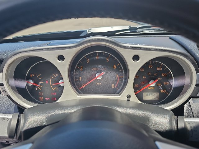 Used 2006 Nissan 350Z Grand Touring RWD image 19