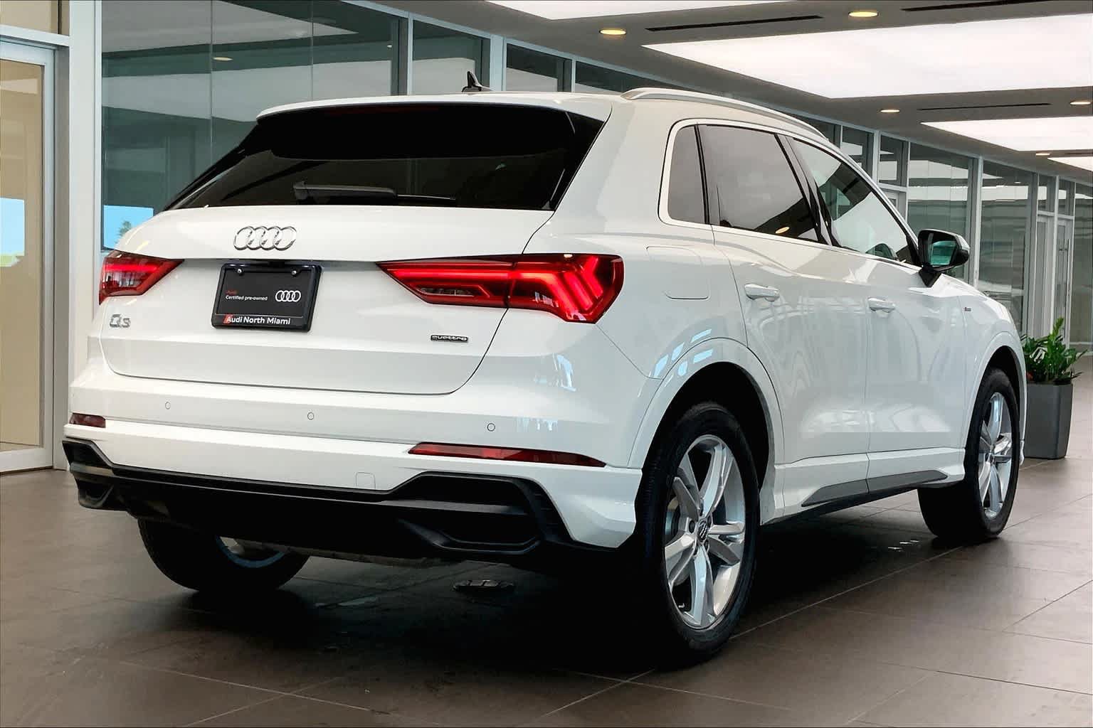 Used 2020 Audi Q3 2.0T Premium w/ Convenience Package AWD/4WD image 13