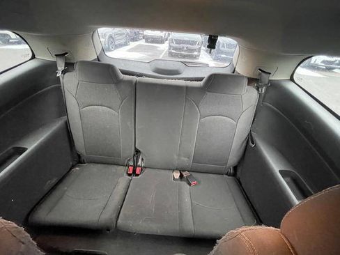 Used 2016 Chevrolet Traverse LT w/ Style and Technology Package image 25