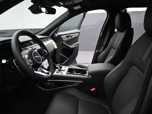 New 2026 Jaguar F-PACE R-Dynamic S image 22