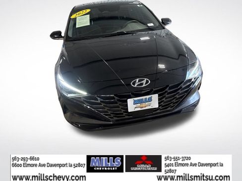 Used 2022 Hyundai Elantra SEL w/ Convenience + Premium Package FWD image 8