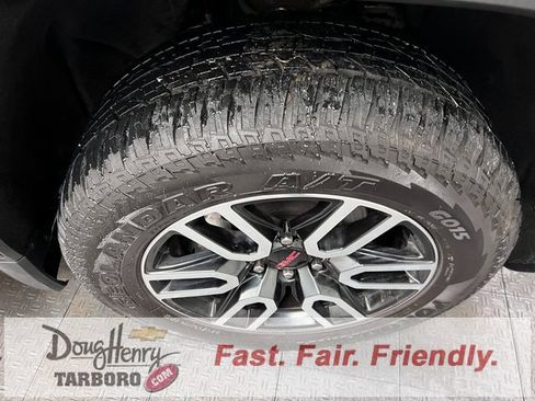 Used 2019 GMC Sierra 1500 AT4 w/ AT4 Premium Package image 18