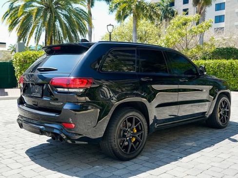 Used 2018 Jeep Grand Cherokee Trackhawk AWD/4WD image 27