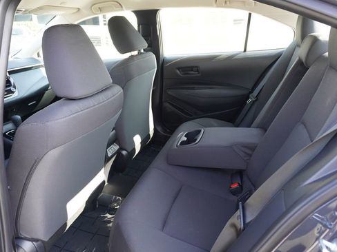 Certified 2025 Toyota Corolla LE image 9