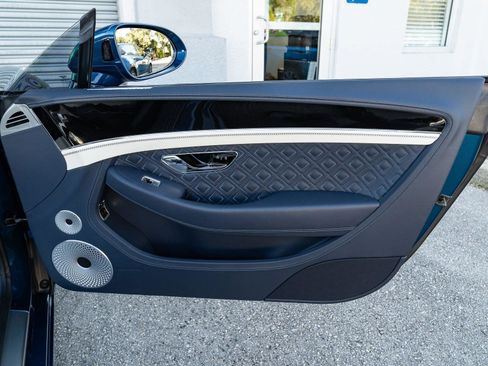 Used 2022 Bentley Continental GT image 30