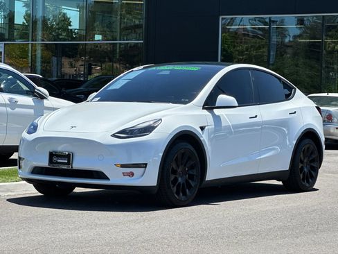 Used 2023 Tesla Model Y Long Range AWD/4WD image 7