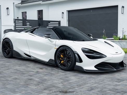 Used 2020 McLaren 720S Performance RWD image 12