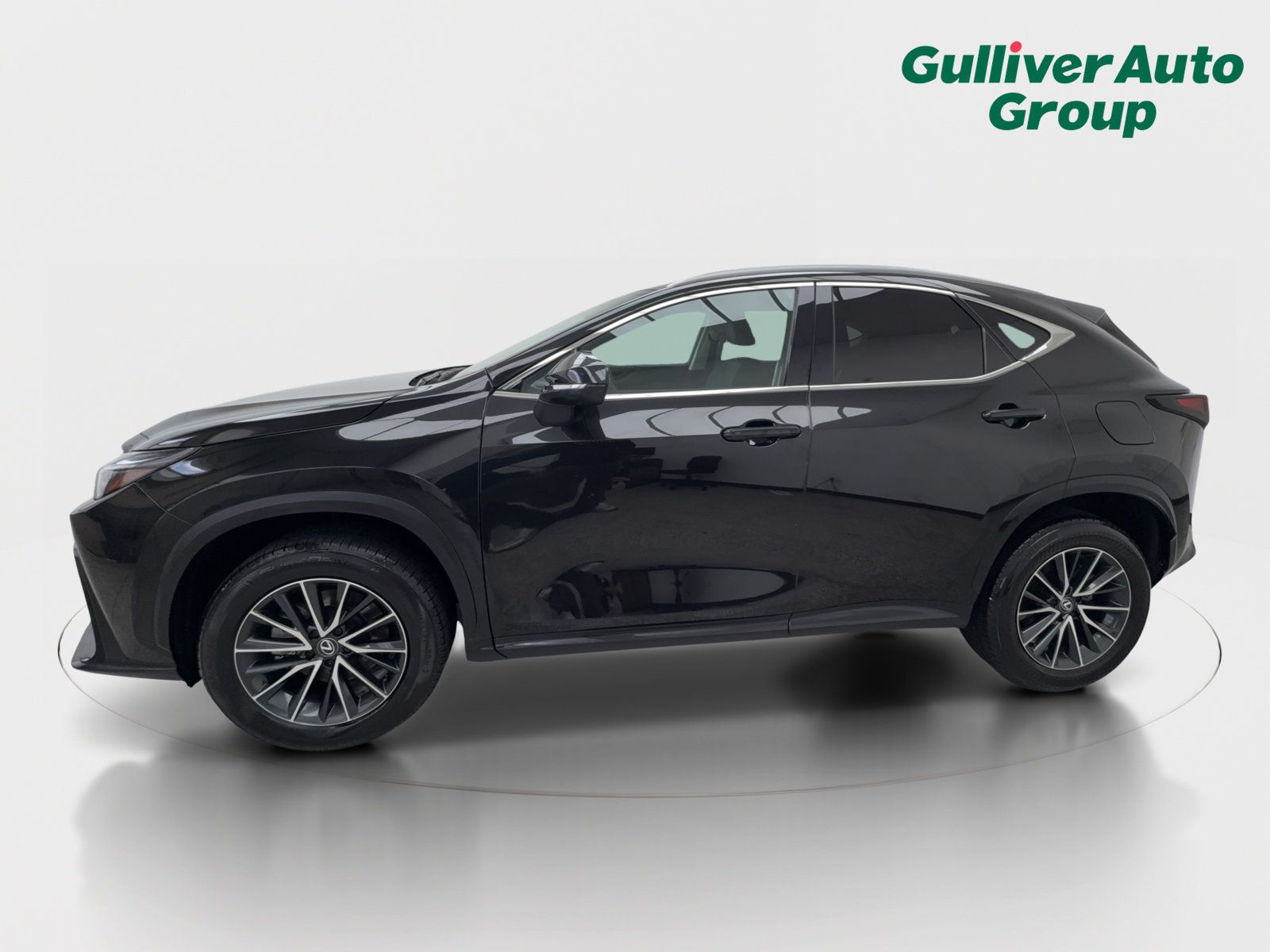 Used 2024 Lexus NX 250 FWD w/ Towing Package (2000 Lbs) image 3