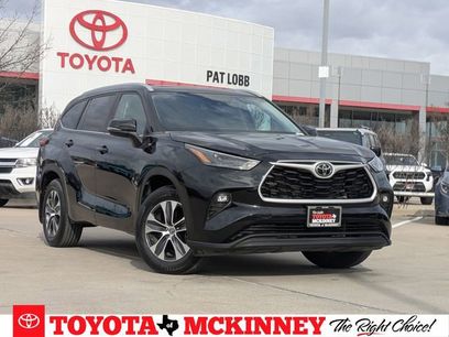 Used 2023 Toyota Highlander XLE