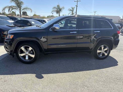 Used 2014 Jeep Grand Cherokee Limited w/ Trailer Tow Group IV AWD/4WD image 2