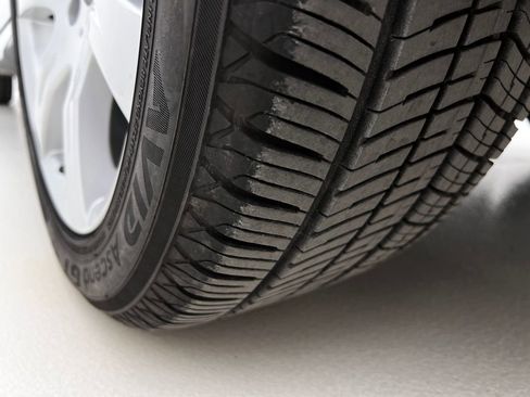 Used 2008 Mercedes-Benz E 350 4MATIC Sedan image 34