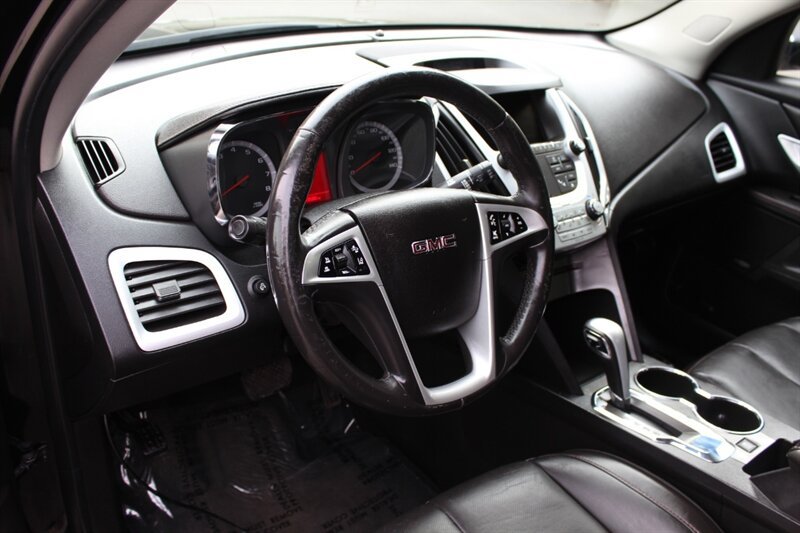 Used 2014 GMC Terrain SLT w/ Chrome Appearance Package AWD/4WD image 9