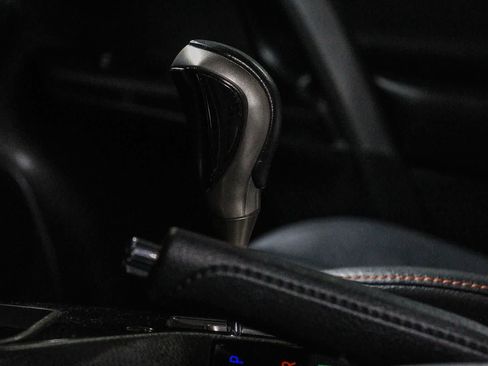Certified 2018 Toyota RAV4 SE FWD image 22