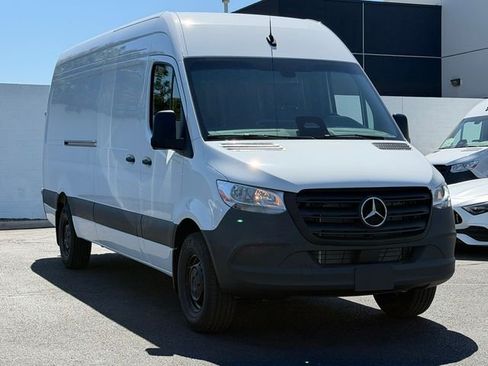 New 2026 Mercedes-Benz Sprinter 2500 image 4
