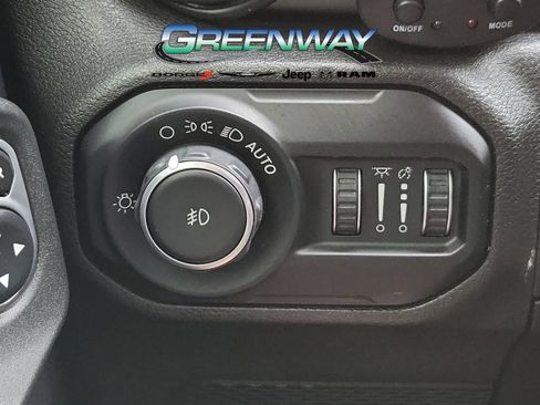 Used 2018 Jeep Wrangler Unlimited Rubicon AWD/4WD image 22