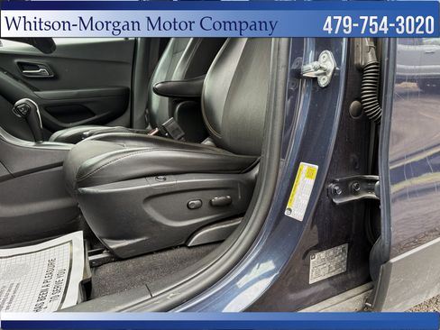 Used 2018 Chevrolet Trax LT w/ LT Convenience Package FWD image 13