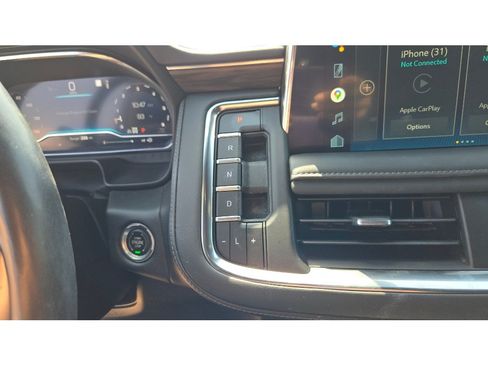 Used 2022 Chevrolet Tahoe Z71 w/ Z71 Off-Road Package AWD/4WD image 30