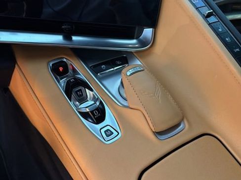 Used 2021 Chevrolet Corvette Stingray Preferred Cpe w/ Z51 Performance Package RWD image 29