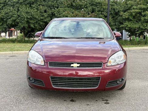 Used 2011 Chevrolet Impala LT FWD image 3