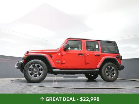 Used 2018 Jeep Wrangler Unlimited Sahara w/ Dual Top Group image 55