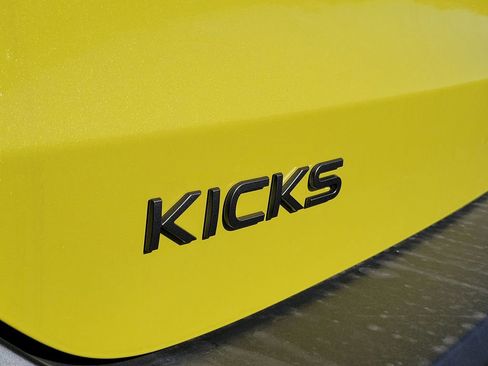New 2026 Nissan Kicks SR w/ Illumination Package image 19