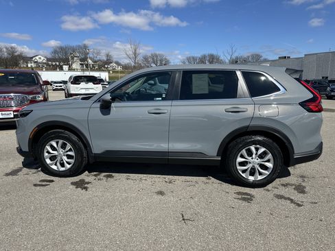 Used 2025 Honda CR-V LX image 6