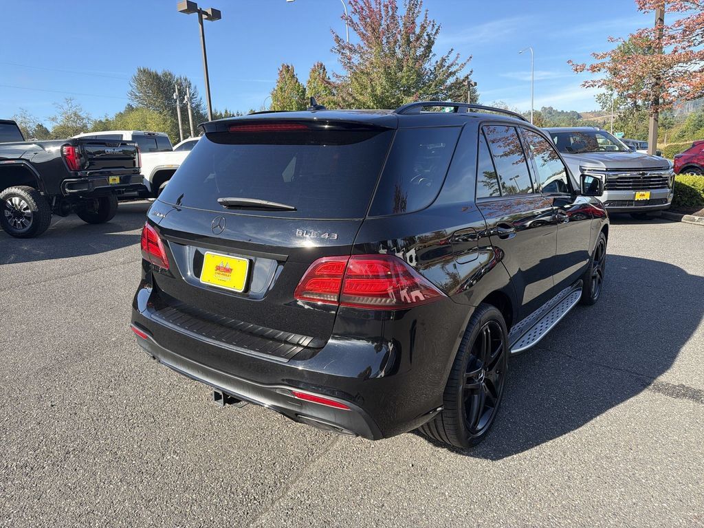 Used 2017 Mercedes-Benz GLE 43 AMG 4MATIC image 9
