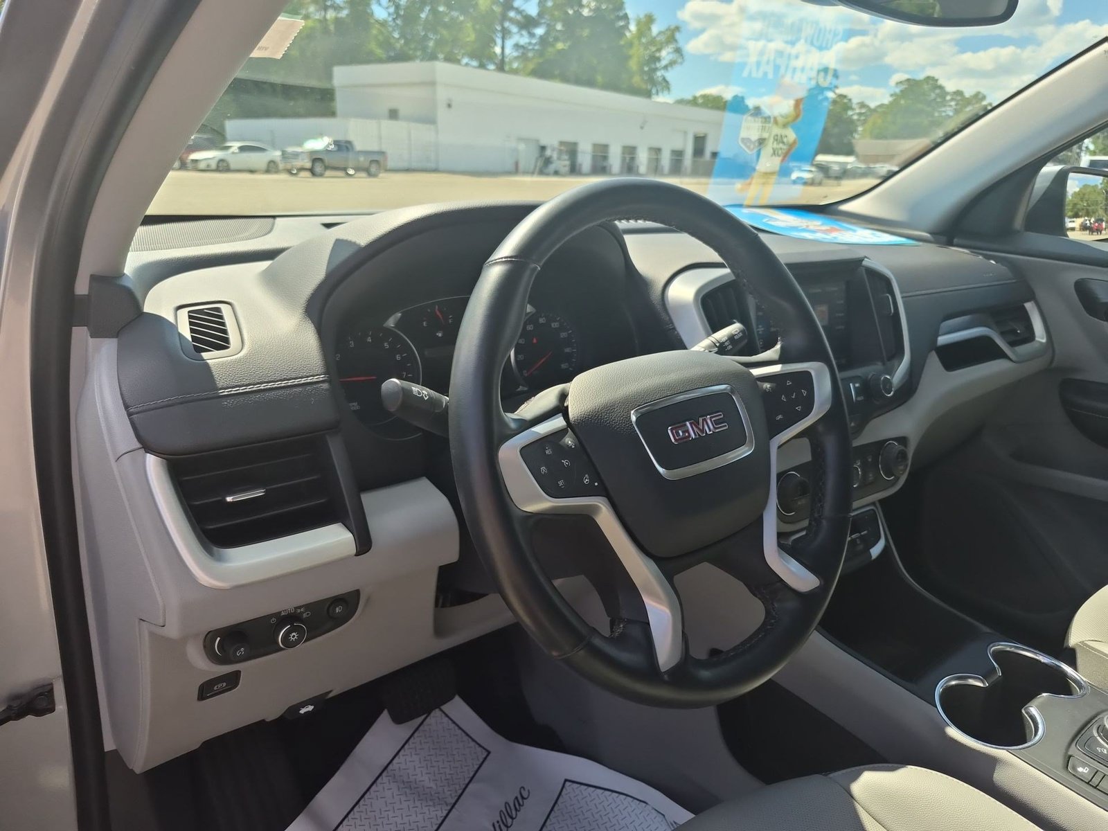 Certified 2024 GMC Terrain SLT AWD/4WD image 10