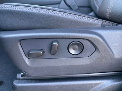 New 2026 Chevrolet Suburban High Country image 22