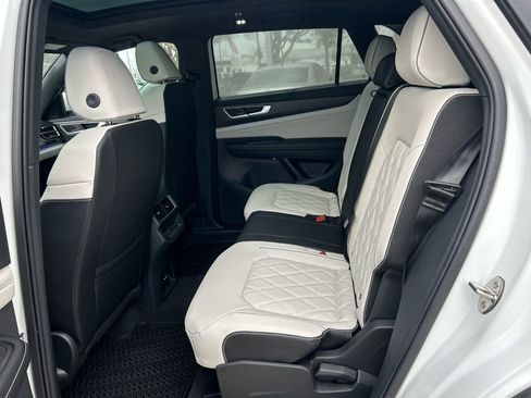 New 2026 Volkswagen Atlas Cross Sport SEL Premium R-Line AWD/4WD image 50