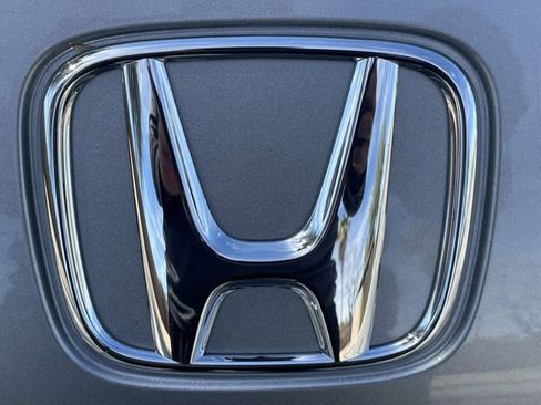 Used 2024 Honda HR-V LX image 28