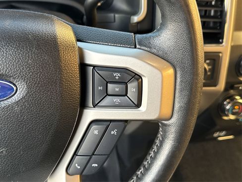 Used 2018 Ford F150 Lariat image 33