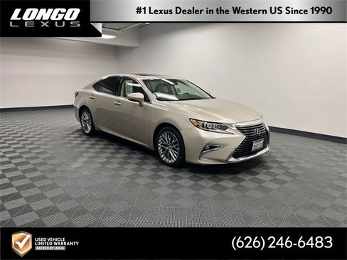 Used 2016 Lexus ES 350 w/ Luxury Package w/Wood Trim image 1