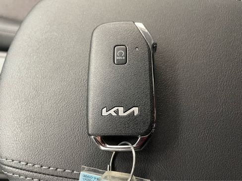 Used 2026 Kia Seltos S AWD/4WD image 23