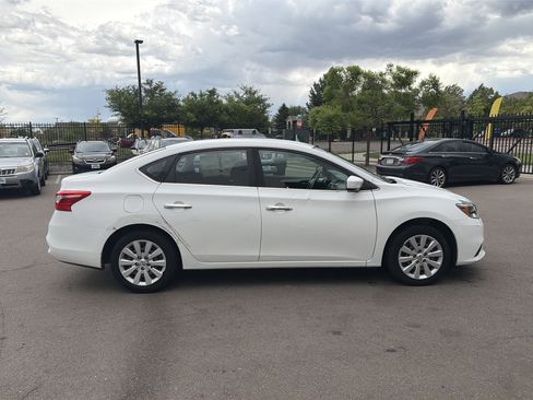 Used 2016 Nissan Sentra S FWD image 4