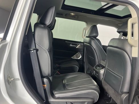 Used 2025 INFINITI QX80 Sensory image 27