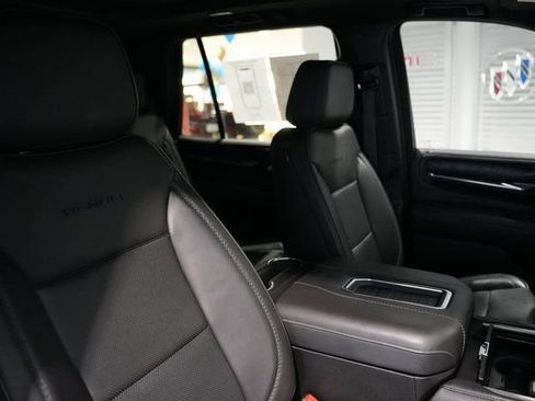 Used 2022 GMC Yukon Denali image 25