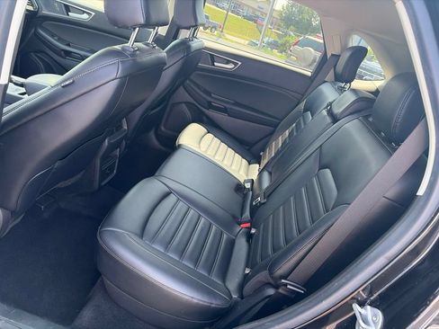 Used 2023 Ford Edge SEL AWD/4WD image 10