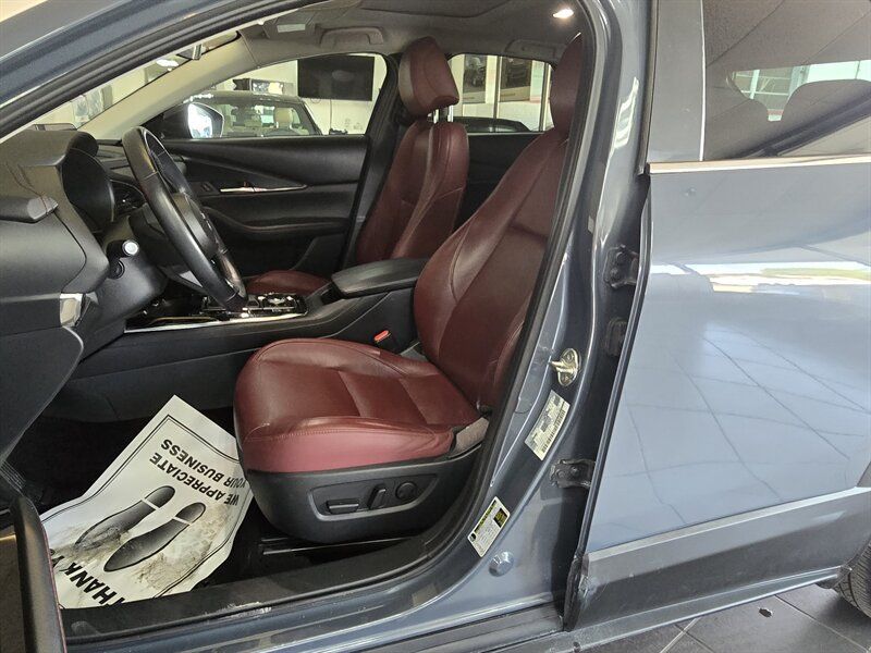 Used 2025 MAZDA CX-30 AWD 2.5 S w/ Preferred Package image 19