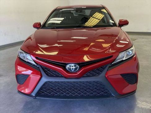 Certified 2020 Toyota Camry SE w/ Convenience Package image 8