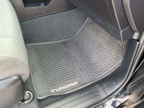 Used 2014 Toyota Tundra SR5 w/ SR5 Upgrade Package image 42