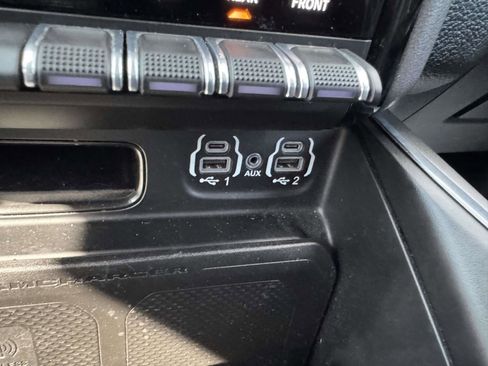 Used 2023 RAM 1500 Laramie image 27