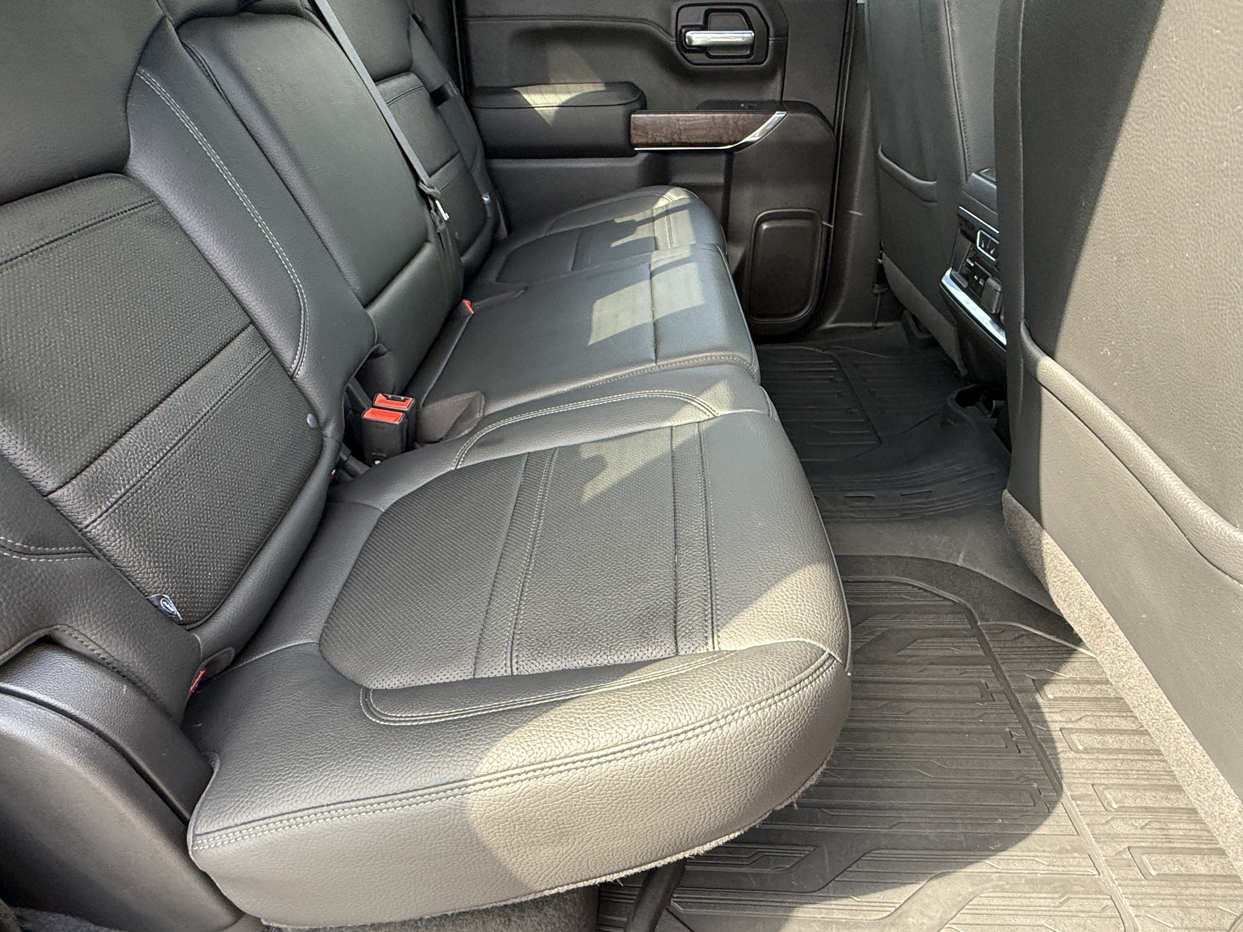 Used 2021 GMC Sierra 1500 Denali w/ Driver Alert Package II AWD/4WD image 15